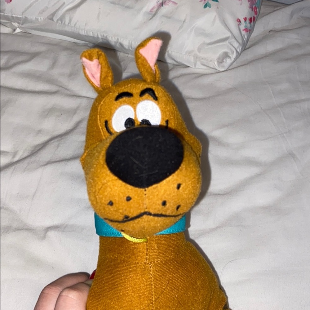 Scooby doo stuffed animal